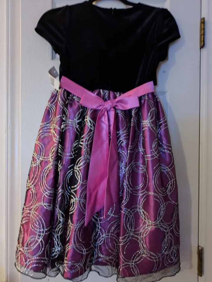 Nuevo con etiquetas Vestido Princesa Americana Talla 10 Fiesta Formal Vestido Hinchado Púrpura Negro Brillo Foto 3 de 4