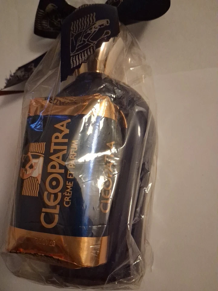 Cleopatra Creme et Parfum Lotion 250ml und 125g Seife Geschenkset Vintage Rar - Bild 2 von 4