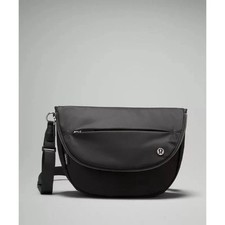 NWT Lululemon All Night Festival Bag 5L   Black Silver Edition   Perfect