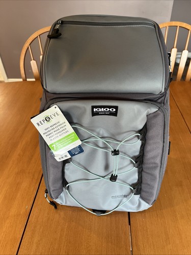 Igloo 30-Can MaxCold Voyager Cooler Backpack -Gray-Brand New