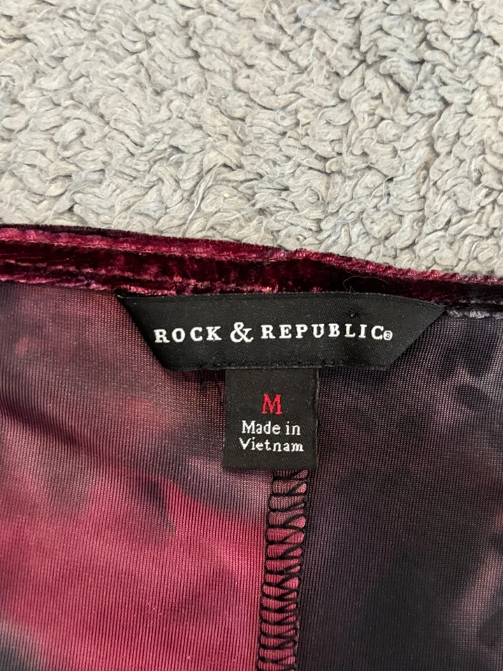 Camiseta sin mangas Rock & Republic aspecto terciopelo aplastado para mujer mediana multicolor adornos plateados Foto 2 de 4