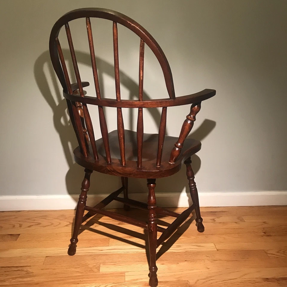 Vintage Mid Century Chair Colonial Windsor Style - Image 3 of 4