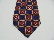 PURPLE GEOMETRIC PATTERNED - HAND MADE - VINTAGE MADE IN USA 100% SILK NECK TIE!