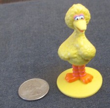 Big Bird Plastic Figure Sesame Street Workshop Yellow 2   Tall with Stand