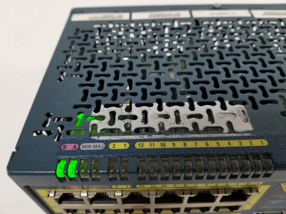 Cisco WS-C2955T-12 Industrial Switch, 12-Port 10/100, 2-Port 10/100/1000 - Image 2 of 4