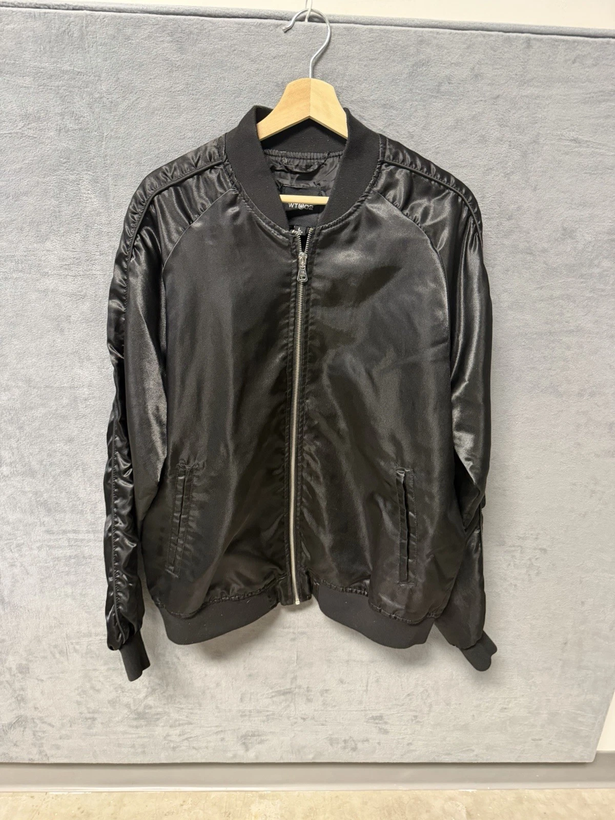 WT02 Men's Windbreaker Jacket Black Size L