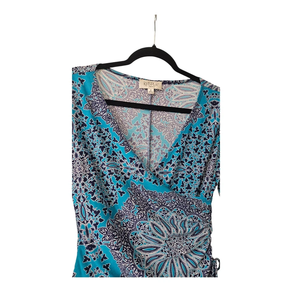 Vestido Kasper Talla 6 Midi Manga 1/2 Elastizado Lateral Fruncido Corbata Acento Cuello en V Azul Foto 3 de 4