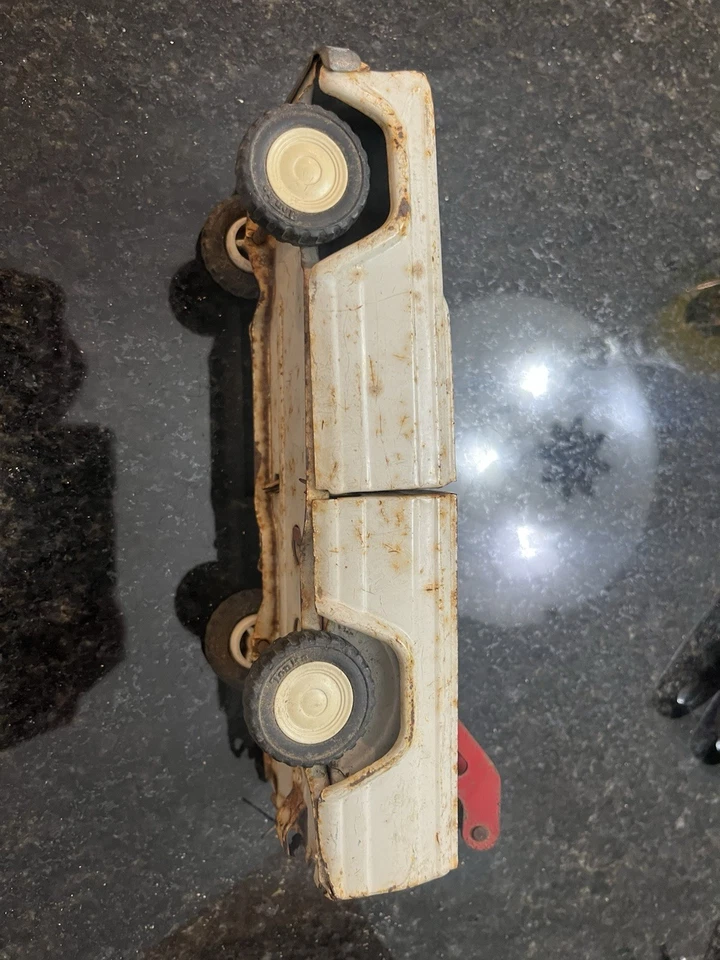 Camioneta grúa Jeep Tonka de colección Foto 4 de 4