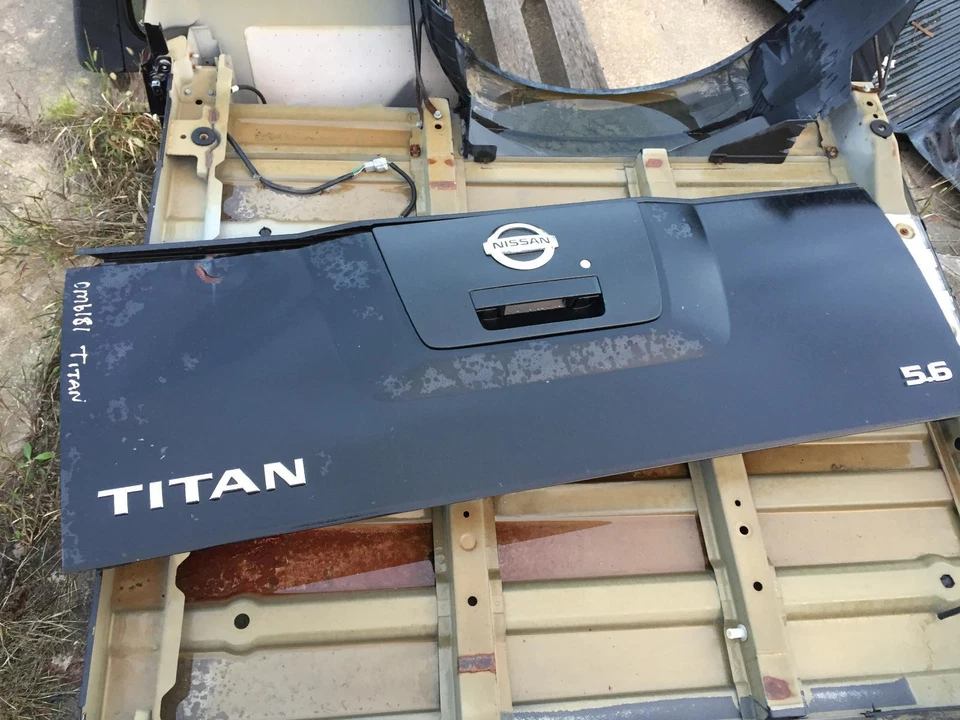 Buje de rueda delantera usado se adapta a: Nissan Titan 2006 delantero 4x4 grado A delantero Foto 4 de 4