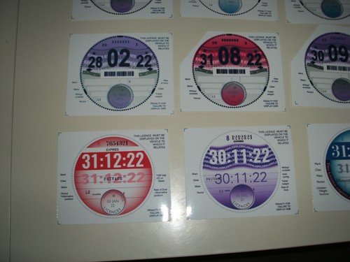 REPODUTION DISC,S TAX DISC,S ...JOBLOT AND OTHERS I WILL ADD IN. - Picture 3 of 5
