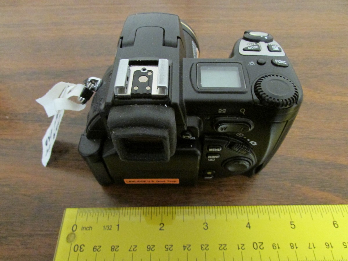 Nikon COOLPIX 5700 5.0 MP Digital Camera - Black No Battery