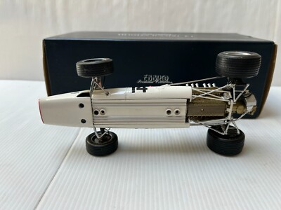 EBBRO Honda F1 RA 300 N°14 1967 échelle 1/20 – Miniature Collection (occasion)