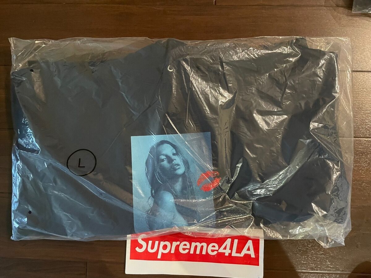 Supreme Kate Moss Hooded Sweatshirt Navy L in Hand | eBay Supreme Kate Moss Hooded Sweatshirt Navy L in Hand | eBay