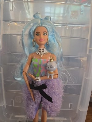 BARBIE EXTRA Doll NO box B4 