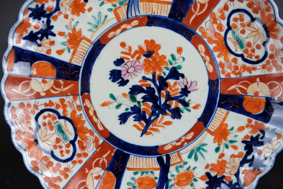 Placa Cargador Imari Grande Japonés Meiji 19thC 5 Colores 31,5 cm / 12,4 pulgadas Foto 2 de 4