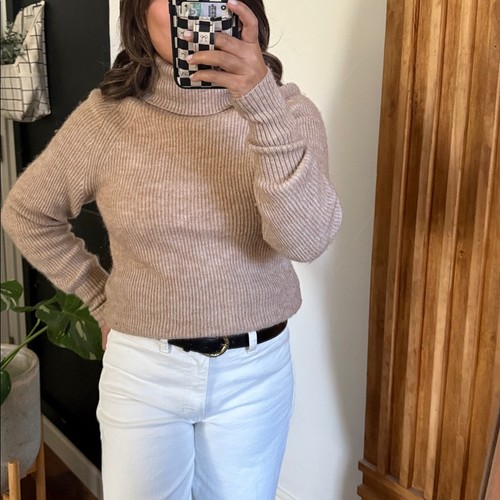 QUINCE Alpaca Wool Turtleneck. XS/S - Picture 9 of 10