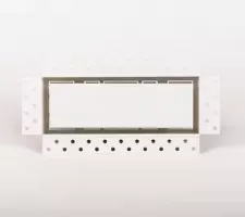 Flush Wall Vent Luxe 4 in. W. x 10 in. - White