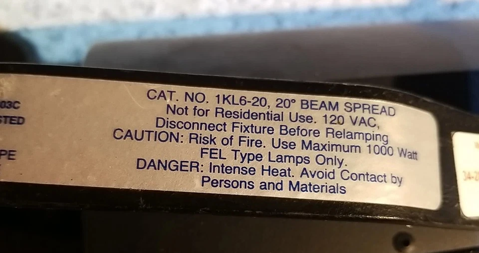 Altman Stage Lighting Co. 20 Degree Beam Spread Cat. No. 1KL6-20 1000 Watt - Image 3 of 4