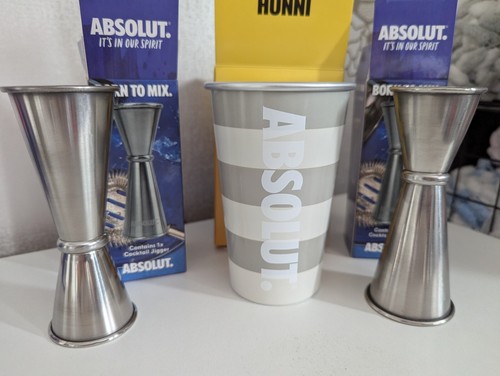Absolut Vodka Colour Changing Cup & 2 Vodka Jiggers - Rare Cup - Picture 3 of 3