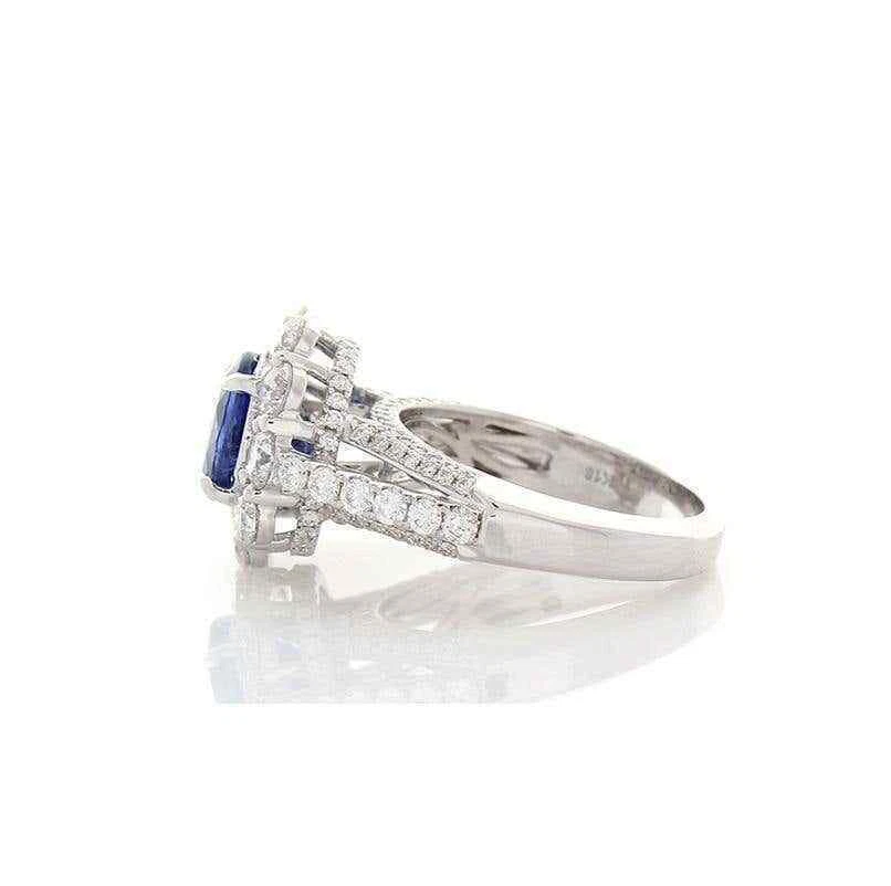 Dispone di uno zaffiro a taglio ovale blu da 3,25 CT con anello da donna a... - Immagine 3 di 4