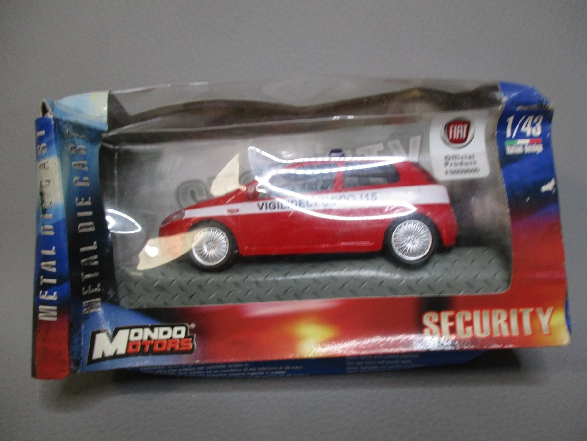 Miniature Fiat Grande Punto 1/43 – Voiture En Alliage – Modèle Réduit Neuf