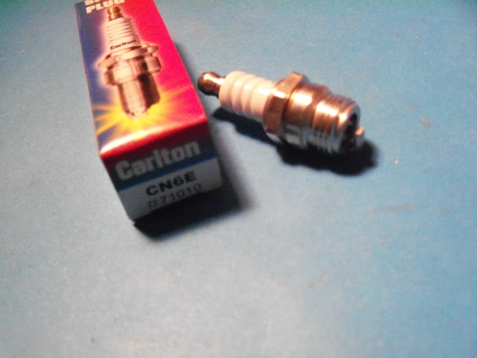 NEW CARLTON Spark Plug RDJ6J DJ6J RDJ7J DJ7J DJ7Y 71010, CN6E