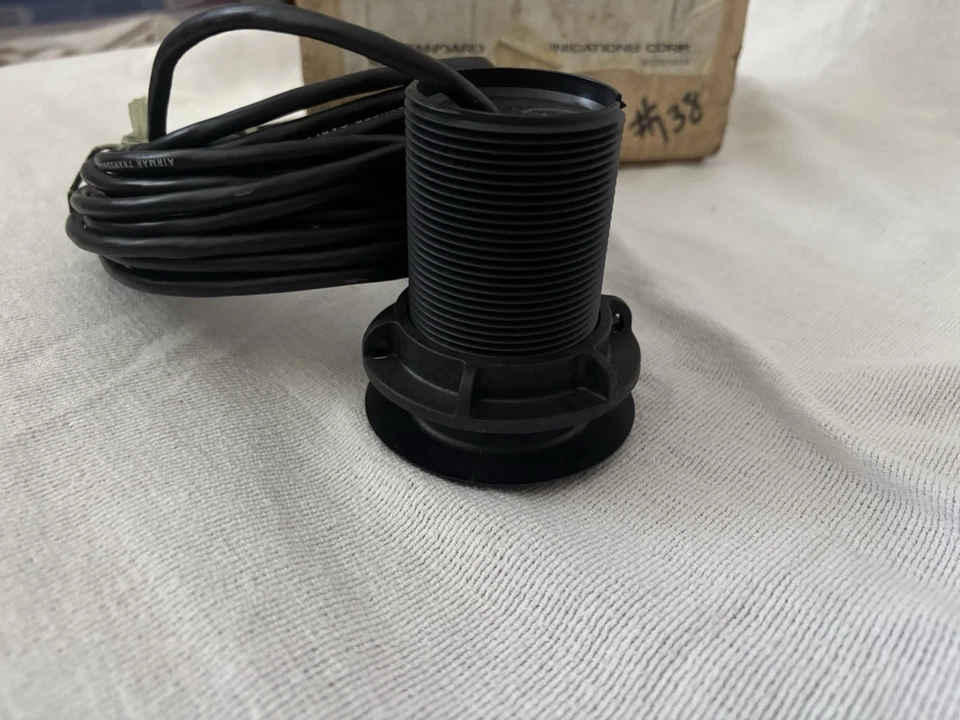 Standard Depth Transducer DST25 Thru-hull NEW! - Image 2 of 3