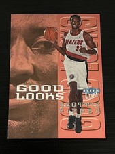 1999-00 1999 FLEER ULTRA GOOD LOOKS SCOTTIE PIPPEN #10 GL HOF INSERT CARD