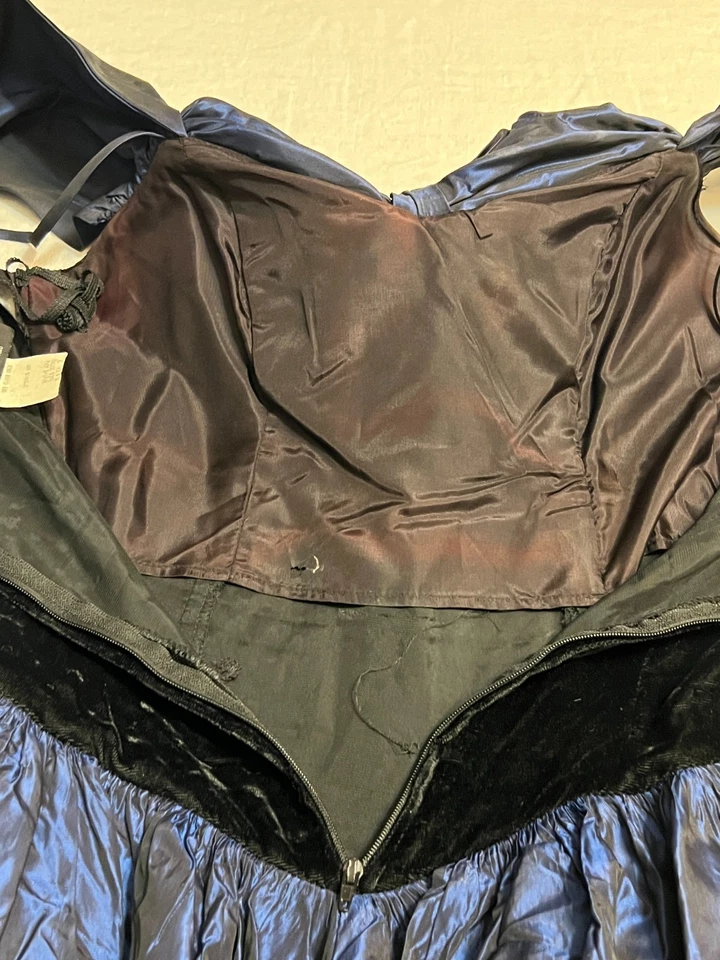 Vintage Steppin' Out Black Velvet Blue Taffeta Ruffle Party Dress Sz 7 80s Prom - Image 4 of 4