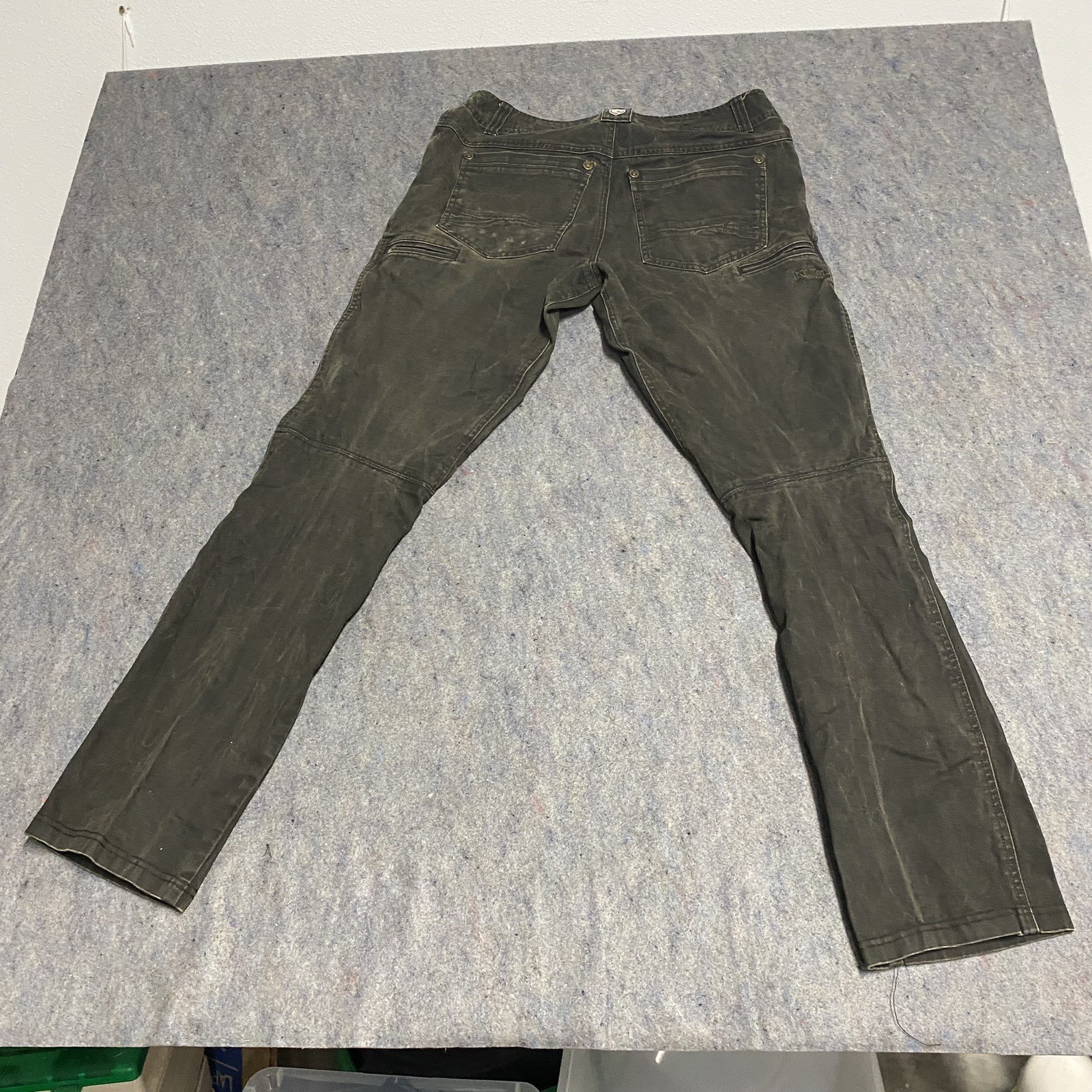 Picture 18 of 24