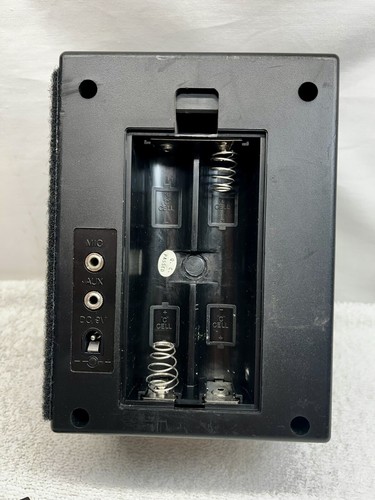 Realistic Portable PA Mini Amplified Speaker System Radio Shack 32-2040 used - Picture 4 of 5