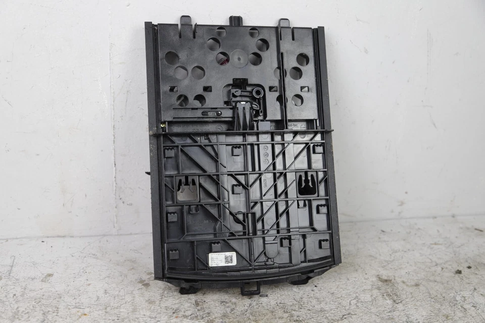 BMW 530I 2017-2022 consola central delantera portavasos bandeja almacenamiento OEM 51166819878 Foto 2 de 4