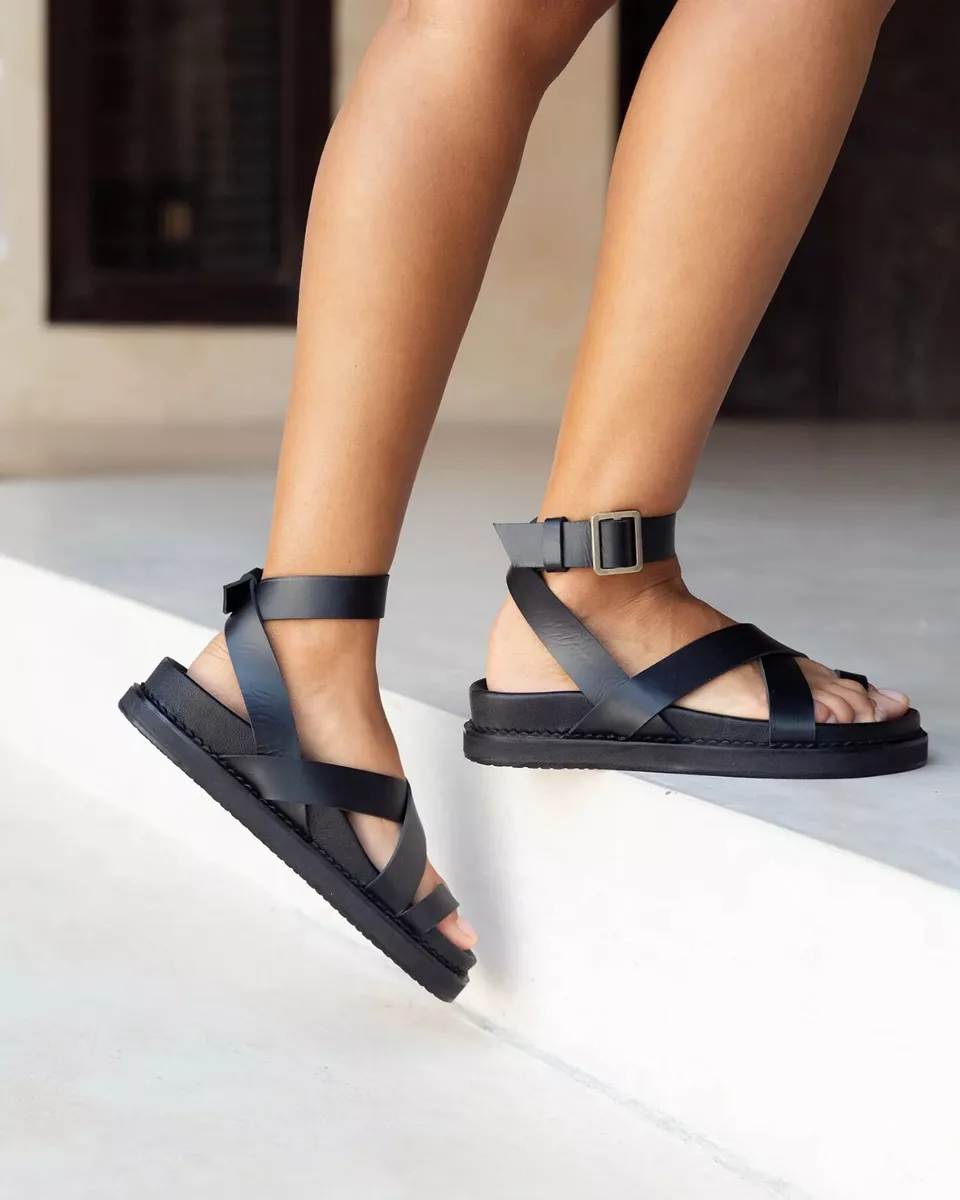 Liberte Black Leather Sandals Size 4 Made in Bali |