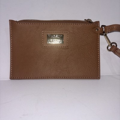 GENUINE LEATHER MADE IN ITALY Wristlet Camel Color