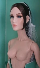 Integrity Sachika Emerald Allure Amirah Majeed Doll Nude + Hands, Stand, COA