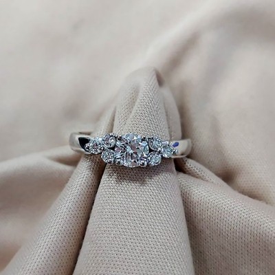 Platin Designer Ring E F VVS2 Diamant 0,78 Karat Lab Grown Rundschliff PT950