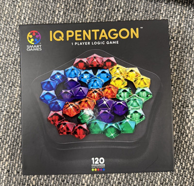 SmartGames IQ Pentago Geduldspiel Logik-Puzzle für 1 Spieler, mehrfarbig