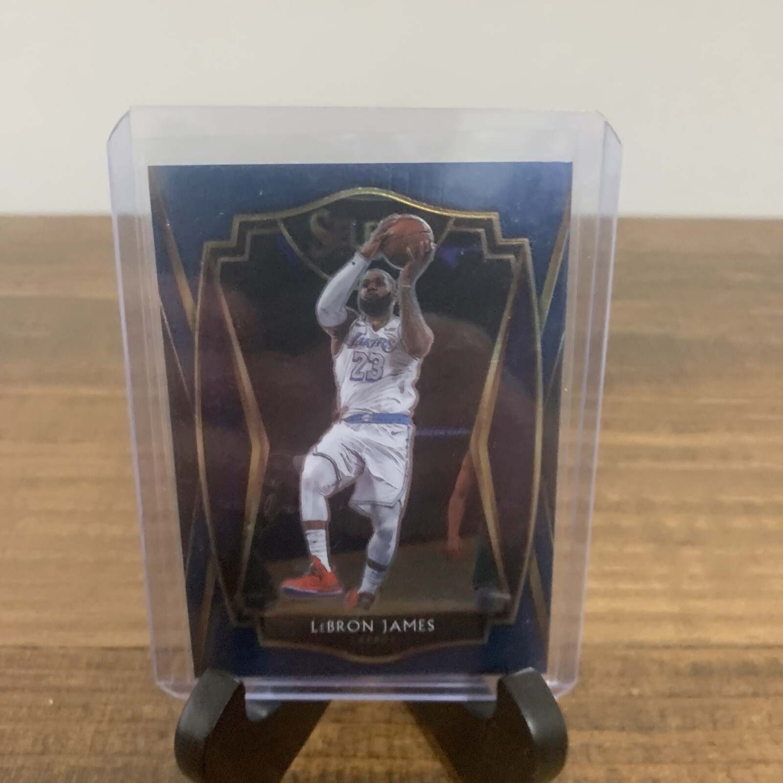 2021 Panini Select Retail Blue LeBron James #113 Premier Level LA Lakers