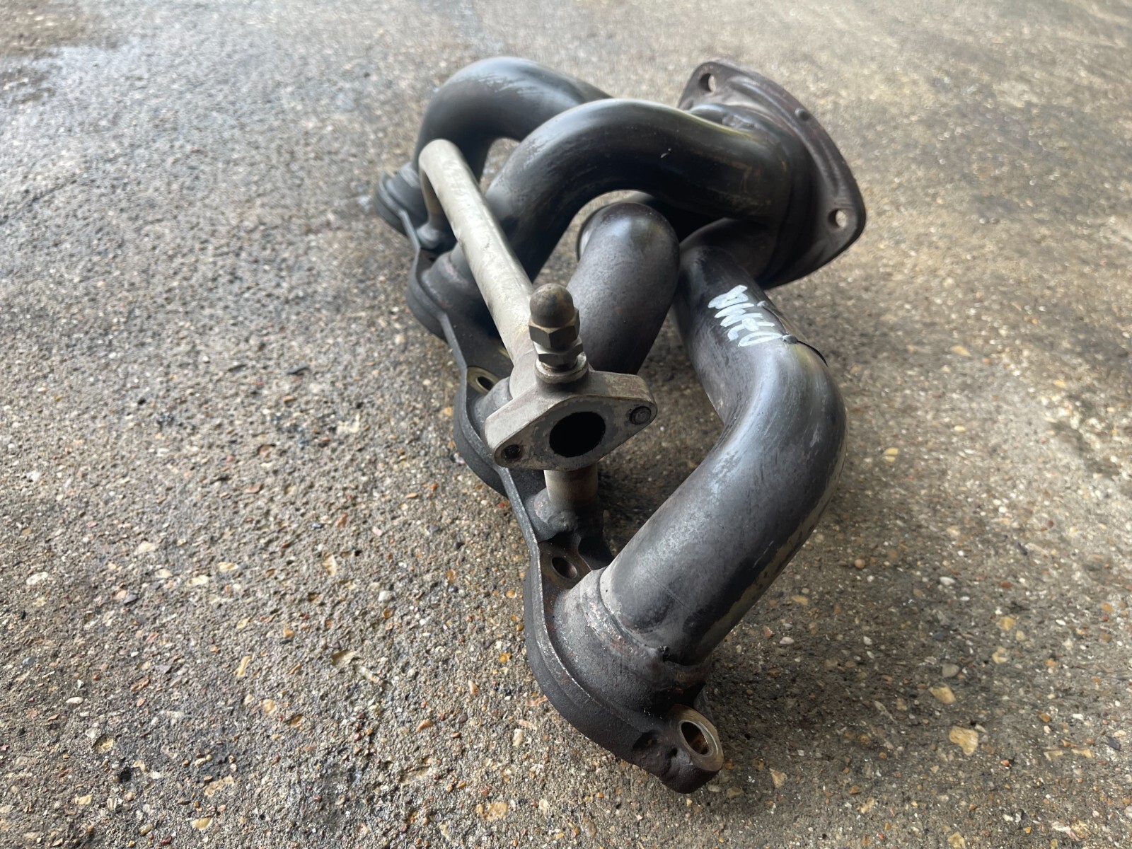 2007 Maserati Quattroporte 4.2L F1 LEFT DRIVER SIDE EXHAUST MANIFOLD HEADER OEM