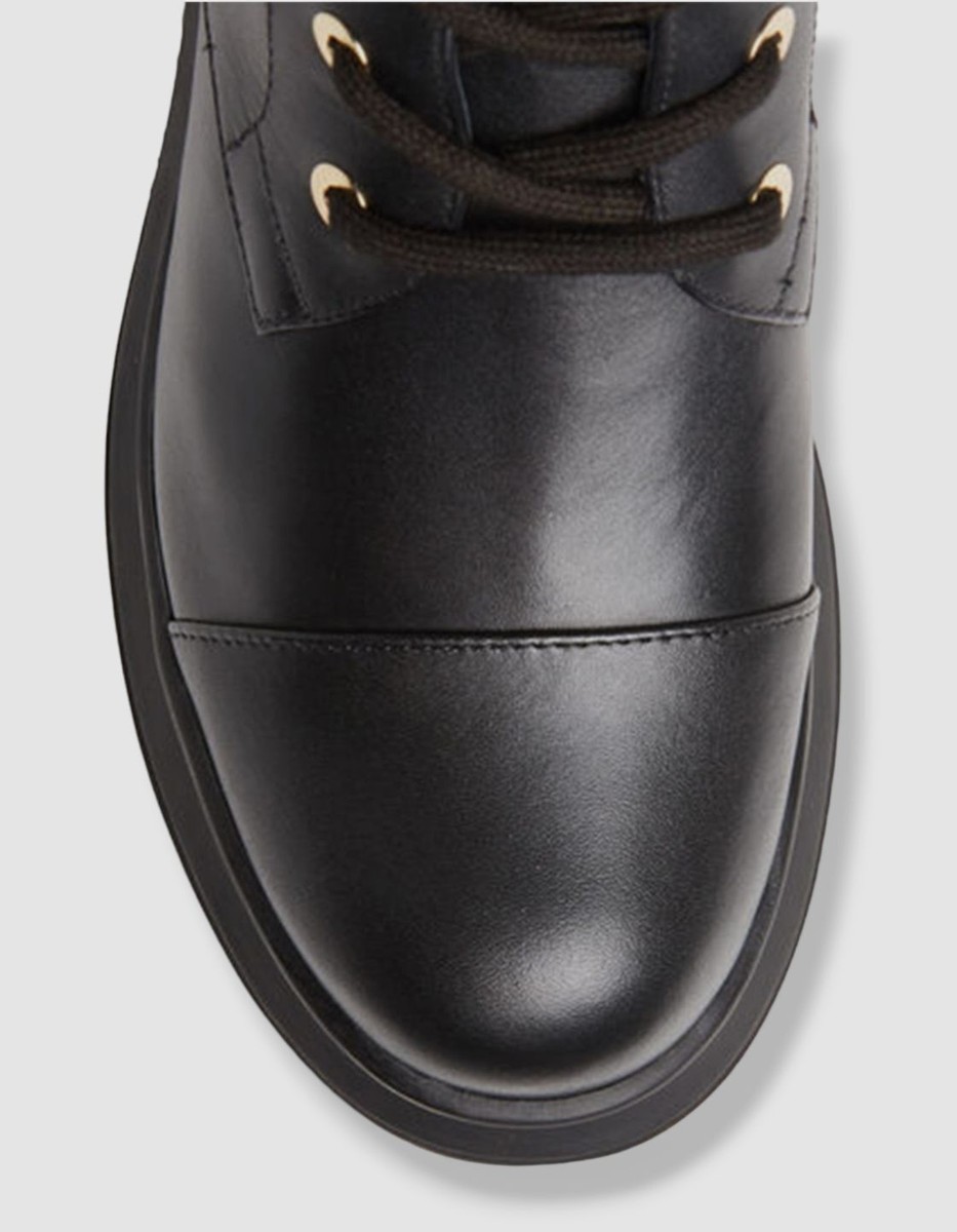 $595 Stuart Weitzman Women's Black Nisha Leather Lace-Up