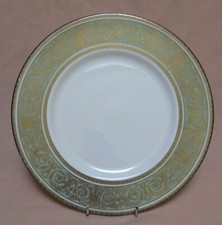 Royal Doulton " Anglais Renaissance " 27.3cm Assiette