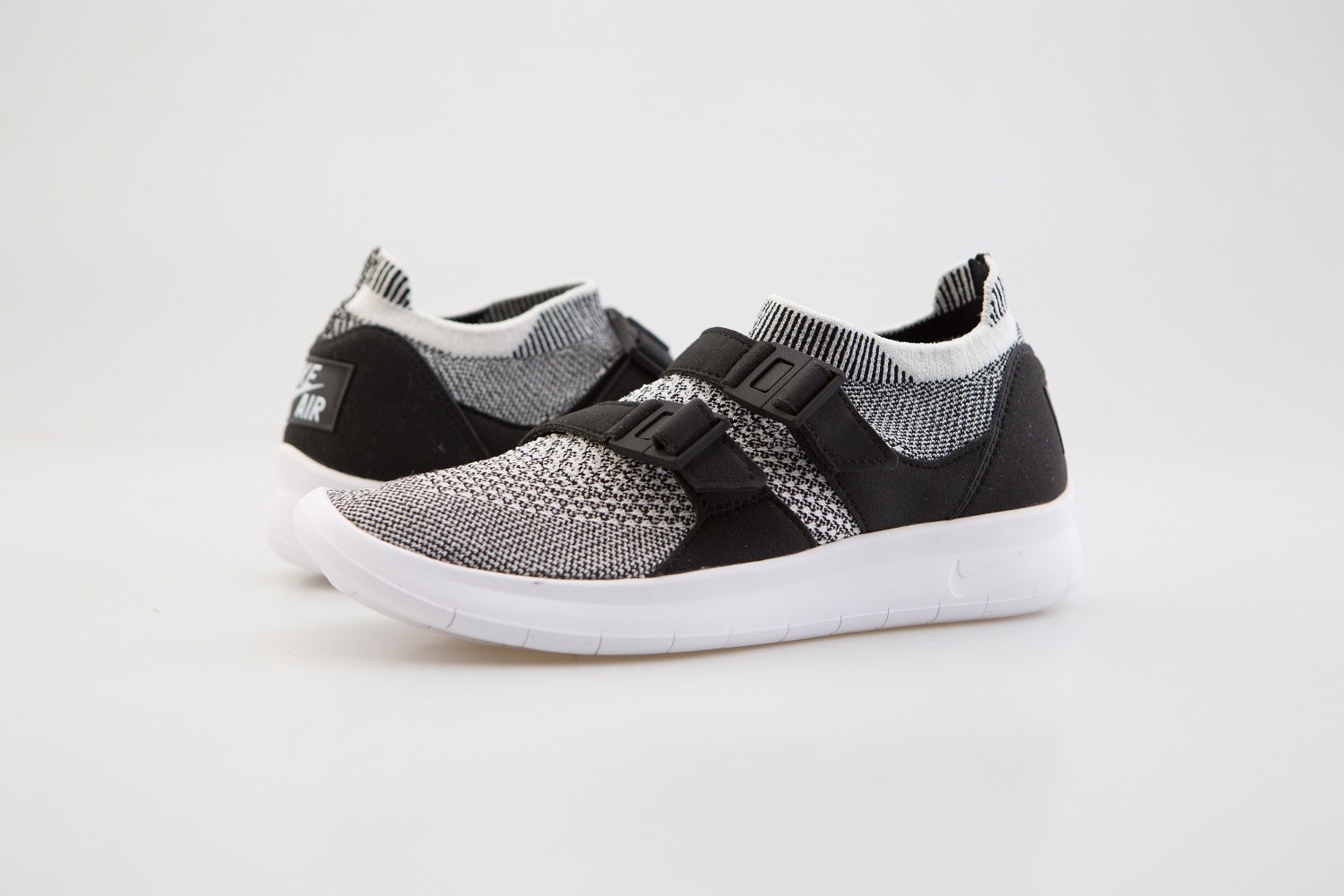 896447-002 nike women sock racer flyknit black white white 896447-002 nike women sock racer flyknit black white white
