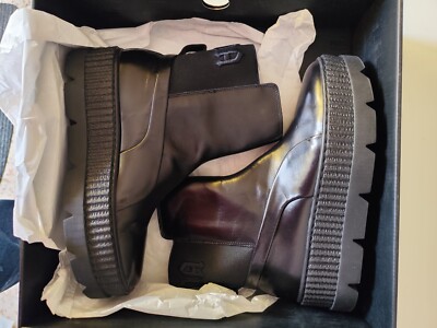 size 9.5w - 40.5eu - Puma x Fenty Chelsea Sneaker Boot Black - 366266 03