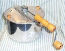 Whirley Pop Aluminum Stovetop Popcorn Popper Wabash Valley Farms - Wood Handle