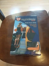 Rightline Gear Moki Door Step - 100660