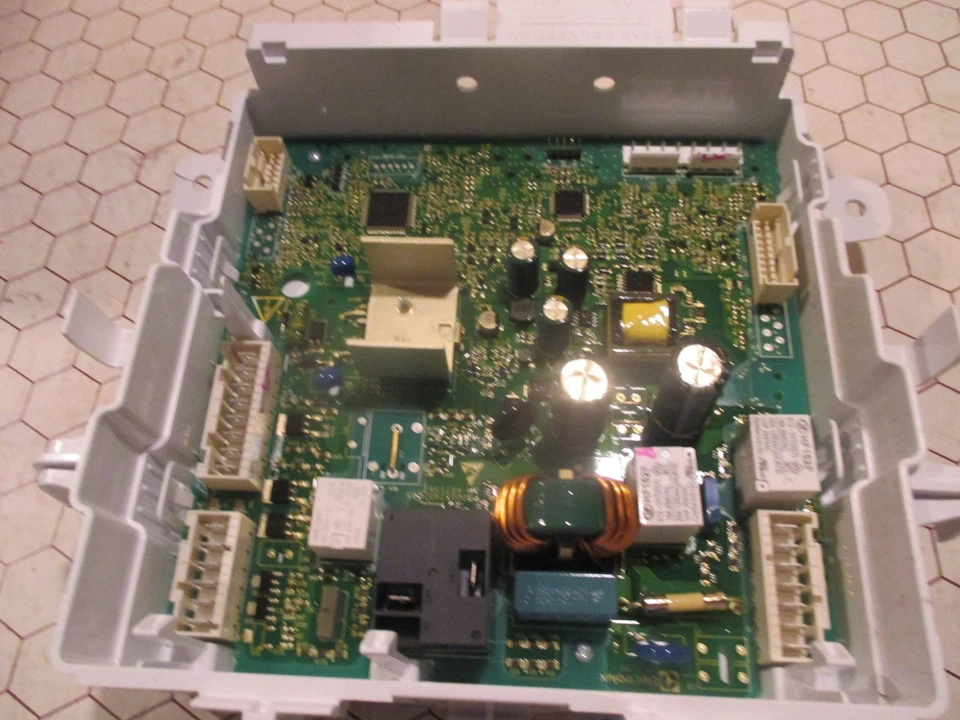 Frigidaire Washer Dryer Combo Control Board 5304526220 - image 3 of 4