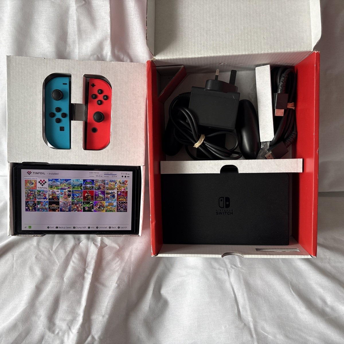 UNPATCHED Nintendo Switch OLED Neon Red 256gb SD Card