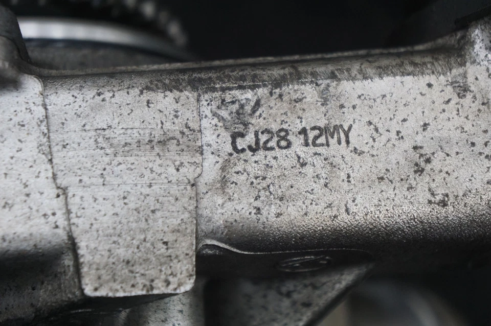 Bomba de agua refrigerante motor OEM 12637105 Chevrolet Silverado 2500 3500 2007-2016 Foto 2 de 4