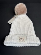 Love Your Melon White Knit Beanie Pom-Pom Hat Women One Size Classic Collection
