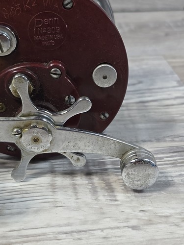 Mulinello PENN PEER 309 Levelwind perfettamente funzionante e funzionante vintage - Foto 4 di 8
